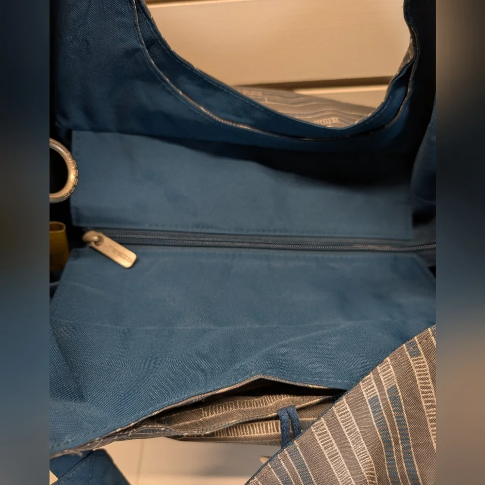 Lassig Gold Label Shoulder Bag with Matching Diaper Bag NWOT